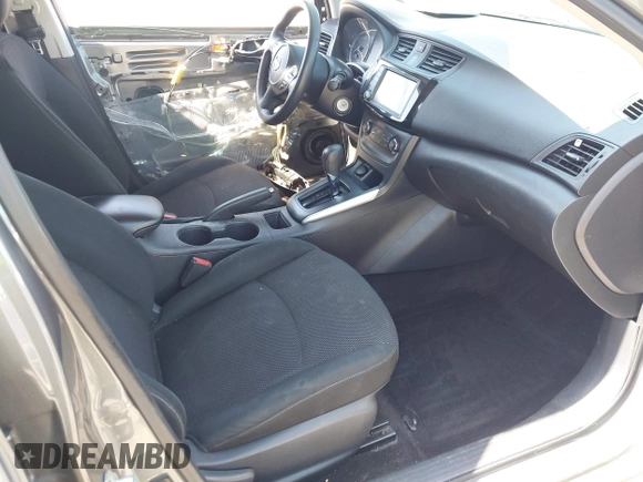 2019 Nissan Sentra S with VIN 3N1AB7AP7KY252391, listed as a IAAI auction lot 41969629 with 100,995 mi miles. Bid and sale history available at carsss.com. Image 5.