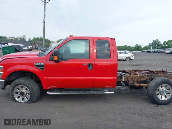 2008 Ford F-250 XL с VIN 1FTSX21548EB81676, выставлен на аукционе IAAI как лот 42440558 с пробегом 100 712 миль миль и . История ставок и продаж доступна на DreamBid. Изображение 14.