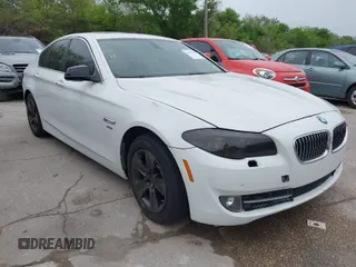2012 BMW 5 Series 528i xDrive with VIN WBAXH5C54CDW07654, listed as a IAAI auction lot 41937533 with 109,529 mi miles. Bid and sale history available at carsss.com. Image 1.