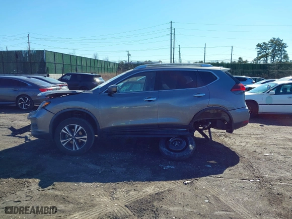 2020 Nissan Rogue SV with VIN JN8AT2MV8LW114301, listed as a IAAI auction lot 41601591 with 28,068 mi miles. Bid and sale history available at carsss.com. Image 14.