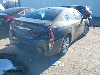 2013 Nissan Maxima 3.5 S with VIN 1N4AA5AP7DC813288, listed as a IAAI auction lot 41729598 with 133,573 mi miles. Bid and sale history available at carsss.com. Image 4.