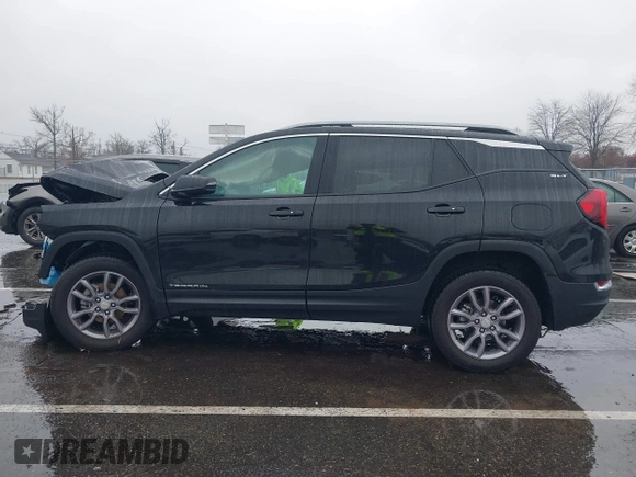 2023 GMC Terrain SLT with VIN 3GKALPEG1PL250469, listed as a IAAI auction lot 40890565 with 30,405 mi miles and . Bid and sale history available at carsss.com. Image 14.
