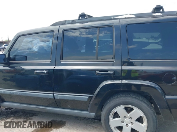 2008 Jeep Commander Sport with VIN 1J8HH48KX8C167462, listed as a IAAI auction lot 42075211 with 183,981 mi miles and . Bid and sale history available at DreamBid. Image 14.