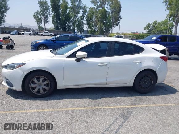 2015 Mazda 3 i Sport z VIN 3MZBM1U72FM168302, wystawiony jako IAAI lot #42331347 z przebiegiem 122 801 mil mil oraz . Historia ofert i sprzedaży dostępna na DreamBid. Obrazek 14.