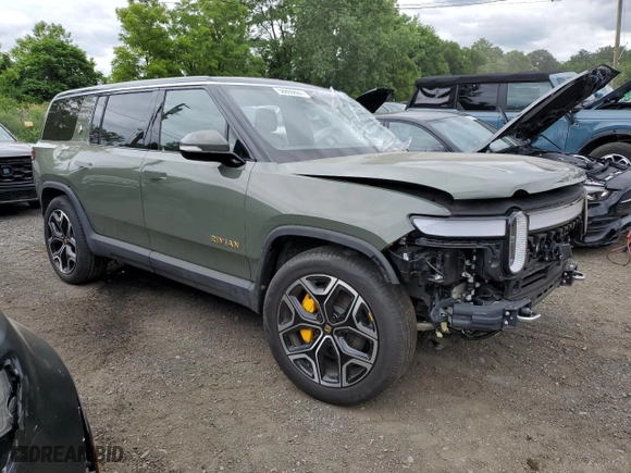 2022 Rivian R1S Launch Edition with VIN 7PDSGABL7NN001893, listed as a Copart auction lot 58809684 with 19,067 mi miles and Salvage Title. Bid and sale history available at carsss.com. Image 4.