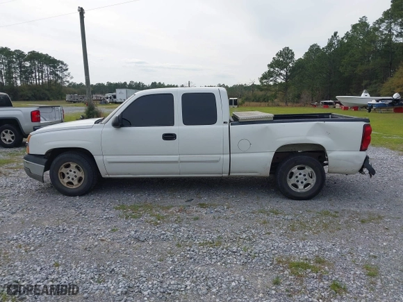 2003 Chevrolet Silverado 1500 LS with VIN 2GCEC19T031269320, listed as a IAAI auction lot 41900631 with 131,547 mi miles. Bid and sale history available at carsss.com. Image 14.