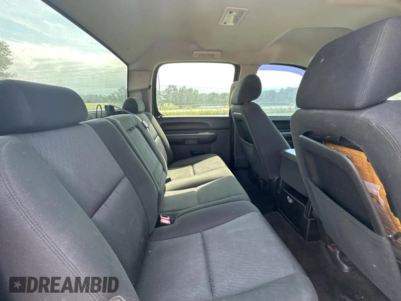 2013 Chevrolet Silverado 1500 LT with VIN 3GCPCSEA9DG215414, listed as a Copart auction lot 76802894 with 230,791 mi miles and Clean Title. Bid and sale history available at DreamBid. Image 6.