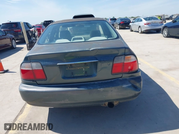 1996 Honda Accord LX with VIN 1HGCD5633TA286104, listed as a IAAI auction lot 42004112 with 186,586 mi miles and . Bid and sale history available at carsss.com. Image 16.