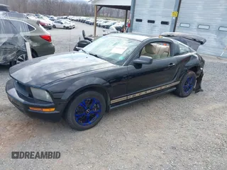 2006 Ford Mustang Standard with VIN 1ZVFT80N165264736, listed as a IAAI auction lot 41871329 with 144,304 mi miles. Bid and sale history available at carsss.com. Image 17.