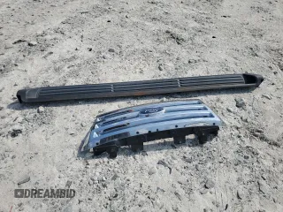 2008 Ford Expedition Max SSV z VIN 1FMFK165X8LA37334, wystawiony jako Copart lot #59899775 z przebiegiem 145 342 mil mil oraz Szkoda całkowita • Salvage title. Historia ofert i sprzedaży dostępna na DreamBid. Obrazek 13.