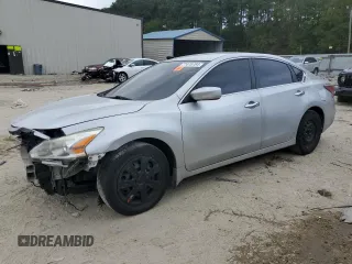 2015 Nissan Altima 2.5 S with VIN 1N4AL3AP3FN873297, listed as a Copart auction lot 71470764 with 92,968 mi miles and Non Repairable. Bid and sale history available at carsss.com. Image 1.