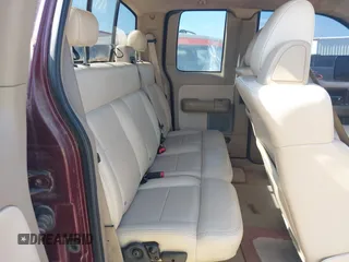 2004 Ford F-150 XL z VIN 1FTPX125X4NB16596, wystawiony jako IAAI lot #42554464 z przebiegiem 199 449 mil mil oraz . Historia ofert i sprzedaży dostępna na DreamBid. Obrazek 8.