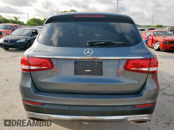 2019 Mercedes-Benz GLC 300 with VIN WDC0G4JB6KV133655, listed as a Copart auction lot 60058135 with 126,503 mi miles and Clean title. Bid and sale history available at DreamBid. Image 6.