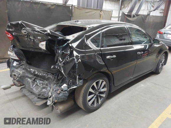 2017 Nissan Altima SV with VIN 1N4AL3AP8HC297267, listed as a IAAI auction lot 41557027 with 89,831 mi miles and . Bid and sale history available at carsss.com. Image 4.