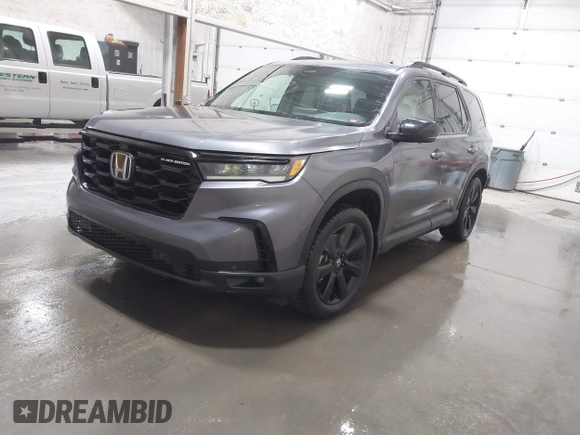 2025 Honda Pilot Black Edition with VIN 5FNYG1H91SB034976, listed as a IAAI auction lot 41677687 with 5,659 mi miles. Bid and sale history available at carsss.com. Image 17.