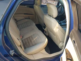 2014 Ford Fusion SE with VIN 3FA6P0HD2ER135684, listed as a IAAI auction lot 42043721 with 161,365 mi miles. Bid and sale history available at carsss.com. Image 8.