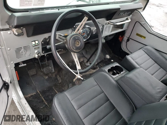 1985 Jeep CJ z VIN 1JCCM87AXFT128119, wystawiony jako Copart lot #42979045 z przebiegiem 83 932 mil mil oraz Tytuł czysty. Historia ofert i sprzedaży dostępna na DreamBid. Obrazek 8.