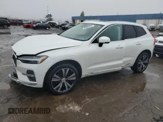 2023 Volvo XC60 Plus Bright Theme with VIN YV4L12RN9P1307107, listed as a Copart auction lot 85085924 with 25,359 mi miles and Salvage Title. Bid and sale history available at carsss.com. Image 1.