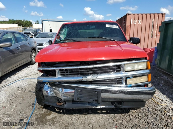 1997 Chevrolet Tahoe with VIN 1GNEK13R2VJ430914, listed as a Copart auction lot 74280024 with 209,824 mi miles and Salvage Title. Bid and sale history available at carsss.com. Image 5.