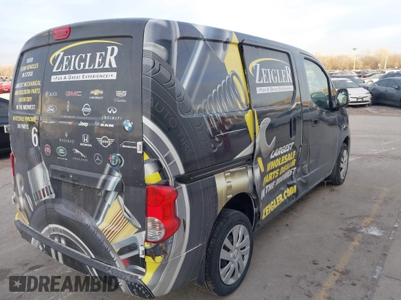 2019 Nissan NV200 SV with VIN 3N6CM0KN4KK708965, listed as a IAAI auction lot 41269543 with 122,313 mi miles and . Bid and sale history available at DreamBid. Image 4.