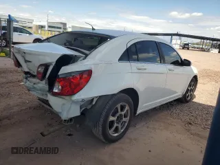 2007 Chrysler Sebring z VIN 1C3LC46K47N556611, wystawiony jako Copart lot #53664705 z przebiegiem 203 653 mil mil oraz Szkoda całkowita • Salvage title. Historia ofert i sprzedaży dostępna na DreamBid. Obrazek 3.