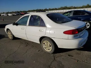 1998 Ford Escort SE with VIN 1FAFP13P0WW139108, listed as a Copart auction lot 76935594 with 28,413 mi miles and Clean Title. Bid and sale history available at carsss.com. Image 2.