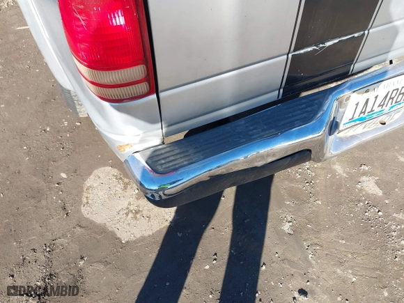 2004 Dodge Dakota SLT with VIN 1D7GL42K94S676958, listed as a IAAI auction lot 41326166 with 176,886 mi miles. Bid and sale history available at carsss.com. Image 12.