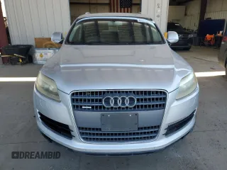 2008 Audi Q7 Premium with VIN WA1BY74L98D028568, listed as a Copart auction lot 64228235 with 151,197 mi miles and Clean title. Bid and sale history available at DreamBid. Image 5.