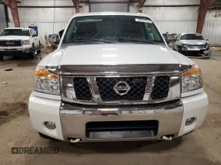 2015 Nissan Titan SV with VIN 1N6AA0EC1FN513139, listed as a Copart auction lot 44137415 with 114,842 mi miles and Clean title. Bid and sale history available at DreamBid. Image 5.