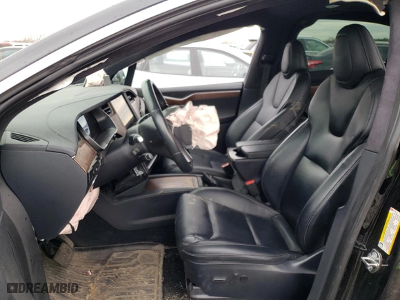 2020 Tesla Model X Long Range with VIN 5YJXCBE28LF306798, listed as a Copart auction lot 46924283 with 0 mi miles. Bid and sale history available at carsss.com. Image 7.