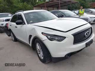 2016 Infiniti QX70 z VIN JN8CS1MU8GM671269, wystawiony jako IAAI lot #42467096 z przebiegiem 74 918 mil mil oraz . Historia ofert i sprzedaży dostępna na DreamBid. Obrazek 1.
