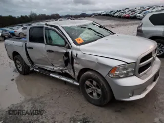 2016 Ram 1500 Tradesman z VIN 1C6RR7KTXGS214027, wystawiony jako Copart lot #83206124 z przebiegiem 137 324 mil mil oraz Szkoda całkowita • Salvage title. Historia ofert i sprzedaży dostępna na DreamBid. Obrazek 4.