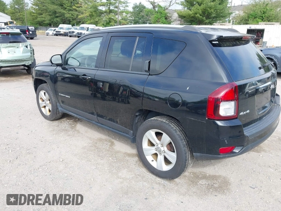 2016 Jeep Compass Sport with VIN 1C4NJDBB7GD757344, listed as a IAAI auction lot 42184933 with 199,430 mi miles and . Bid and sale history available at carsss.com. Image 3.