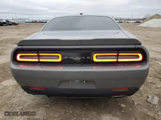 2019 Dodge Challenger SXT with VIN 2C3CDZAG9KH711989, listed as a Copart auction lot 43906115 with 110,687 mi miles and Salvage Title. Bid and sale history available at carsss.com. Image 6.