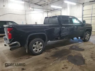 2021 Chevrolet Silverado 3500HD LTZ with VIN 1GC4YUEY6MF195556, listed as a Copart auction lot 42080565 with 137,185 mi miles and Salvage Title. Bid and sale history available at DreamBid. Image 3.