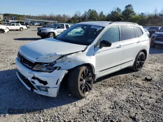 2020 Volkswagen Tiguan SE with VIN 3VV3B7AX6LM137524, listed as a Copart auction lot 49268985 with 124,407 mi miles and Salvage Title. Bid and sale history available at DreamBid. Image 1.