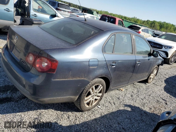 2009 Volkswagen Jetta S с VIN 3VWJM71K69M012386, выставлен на аукционе Copart как лот 52616555 с пробегом 150 322 миль миль и Списание • Salvage title. История ставок и продаж доступна на DreamBid. Изображение 3.