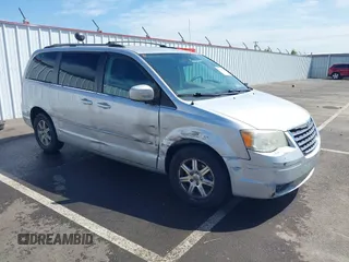 2008 Chrysler Town & Country Touring with VIN 2A8HR54P38R779367, listed as a IAAI auction lot 42228460 with 173,097 mi miles and . Bid and sale history available at DreamBid. Image 1.