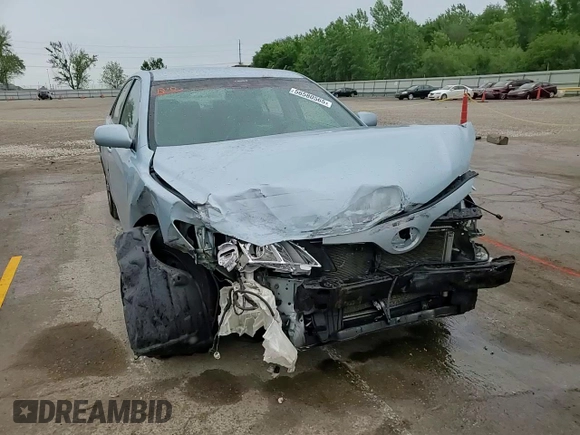 2008 Toyota Camry LE z VIN 4T4BE46KX8R038125, wystawiony jako Copart lot #56580565 z przebiegiem 203 677 mil mil oraz Szkoda całkowita • Salvage title. Historia ofert i sprzedaży dostępna na DreamBid. Obrazek 13.