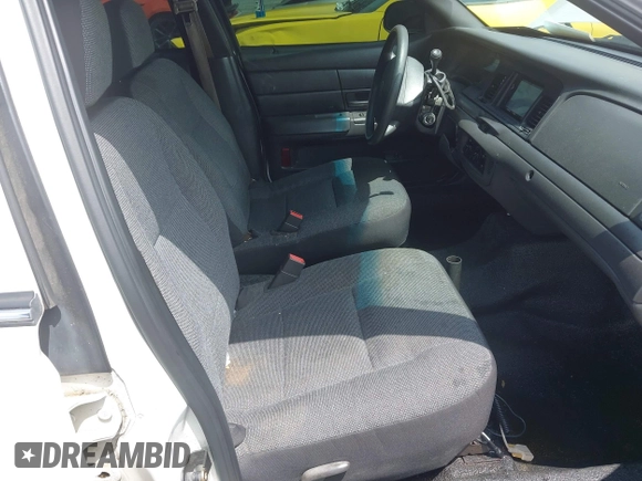 2005 Ford Police Interceptor with VIN 2FAHP71W95X137155, listed as a IAAI auction lot 42375960 with 117,866 mi miles and . Bid and sale history available at DreamBid. Image 5.