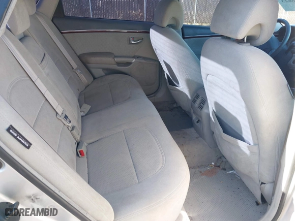 2007 Hyundai Azera GLS with VIN KMHFC46D67A226207, listed as a IAAI auction lot 41526623 with 123,066 mi miles. Bid and sale history available at carsss.com. Image 8.