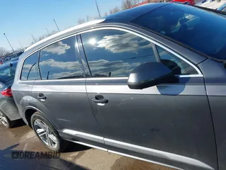 2021 Audi Q7 Premium with VIN WA1AJAF79MD029047, listed as a IAAI auction lot 41667083 with 1 mi miles. Bid and sale history available at carsss.com. Image 13.