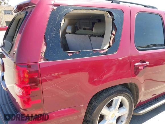 2007 Chevrolet Tahoe LS with VIN 1GNFC13J27R176900, listed as a IAAI auction lot 42115996 with Not provided miles and . Bid and sale history available at DreamBid. Image 6.