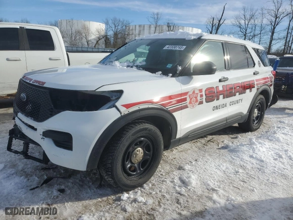 2022 Ford Police Interceptor Utility with VIN 1FM5K8AB0NGA33217, listed as a Copart auction lot 42330745 with 112,875 mi miles and Salvage Title. Bid and sale history available at carsss.com. Image 1.