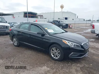 2016 Hyundai Sonata 2.4L SE with VIN 5NPE24AF1GH388878, listed as a IAAI auction lot 39442510 with 158,111 mi miles. Bid and sale history available at carsss.com. Image 1.