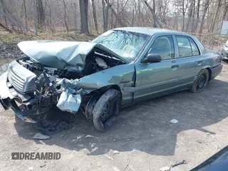 2005 Ford Crown Victoria Standard с VIN 2FAFP73W25X121741, выставлен на аукционе IAAI как лот 42059966 с пробегом 99 667 миль миль и . История ставок и продаж доступна на DreamBid. Изображение 2.
