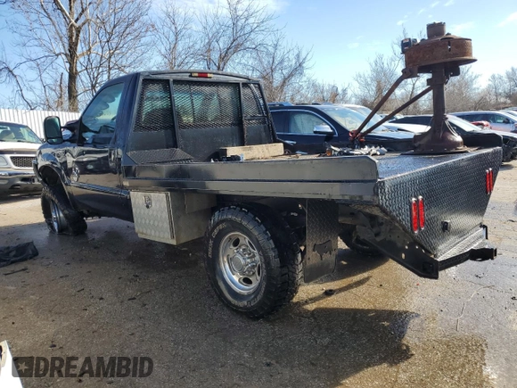 2000 Ford Super Duty F-250 XL with VIN 1FTNF21F6YEC44947, listed as a Copart auction lot 74384273 with 352,251 mi miles and Salvage Title. Bid and sale history available at carsss.com. Image 2.