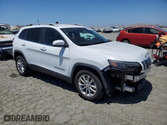2019 Jeep Cherokee Latitude z VIN 1C4PJLCB0KD248870, wystawiony jako Copart lot #60622765 z przebiegiem 158 329 mil mil oraz Szkoda całkowita • Salvage title. Historia ofert i sprzedaży dostępna na DreamBid. Obrazek 4.