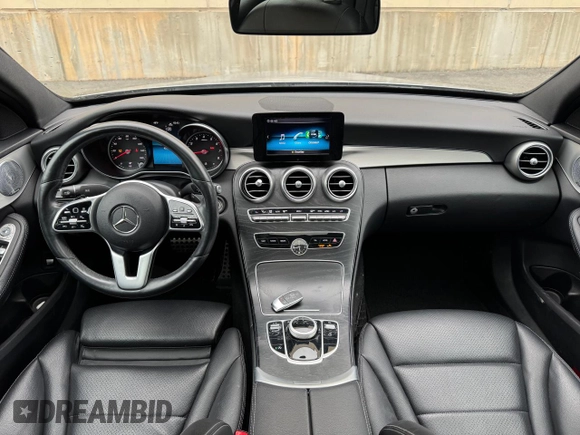 2019 Mercedes-Benz C 300 z VIN 55SWF8EB5KU289008, wystawiony jako Copart lot #58095705 z przebiegiem 42 598 mil mil oraz Czysty tytuł • Clean title. Historia ofert i sprzedaży dostępna na DreamBid. Obrazek 9.