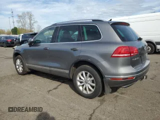 2016 Volkswagen Touareg Sport с VIN WVGEF9BPXGD007023, выставлен на аукционе Copart как лот 50760865 с пробегом 96 657 миль миль и Списание • Salvage title. История ставок и продаж доступна на DreamBid. Изображение 2.